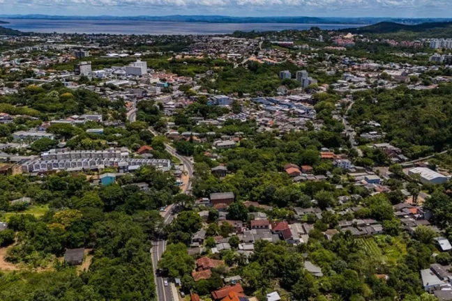 Imagem VNBV 2310 Lote 612521047-14 - Terreno à venda no bairro Vila Nova - Porto Alegre/RS