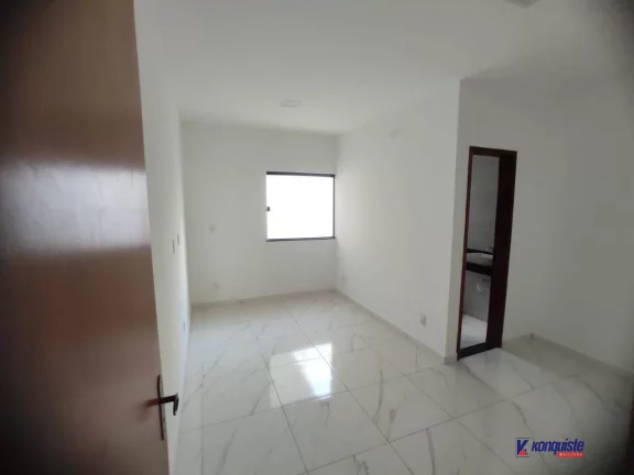 Imagem VENDO CASA DE 3/4 SENDO UMA SUITE NO SIM