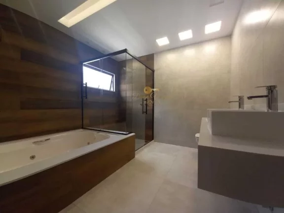 Imagem Casa em Condomínio para Venda em Teresópolis / RJ no bairro Green Valley