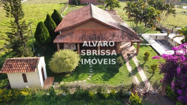 Imagem Sitio à venda com 2 casas em Porangaba SP