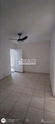 Imagem Apartamento de 2 dormitórios com móveis planejados e portaria 24hrs no Condomínio Parque Ucrânia, em Uberaba
