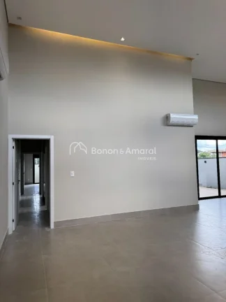 Imagem Casa térrea nova à venda com 3 quartos sendo 3 suítes, todas com armários planejados, ar condici...