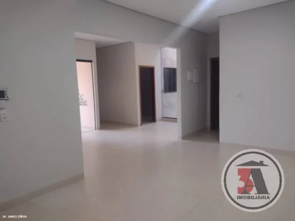 Imagem Casa dormitórios no Condominio Canaã