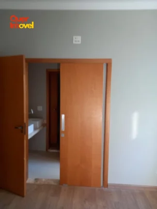 Imagem Imperdível Casa à Venda em Ribeirão Preto-SP, Jardim Antártica: 4Qtos, 2Suítes, 5Banheiros, 382m² - Corra e Garanta já! Quer Imóvel Negócios Imobiliários!