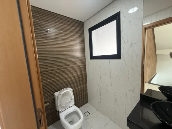 Imagem Casa à Venda com Piscina e Planejada na Cozinha em Cajamar