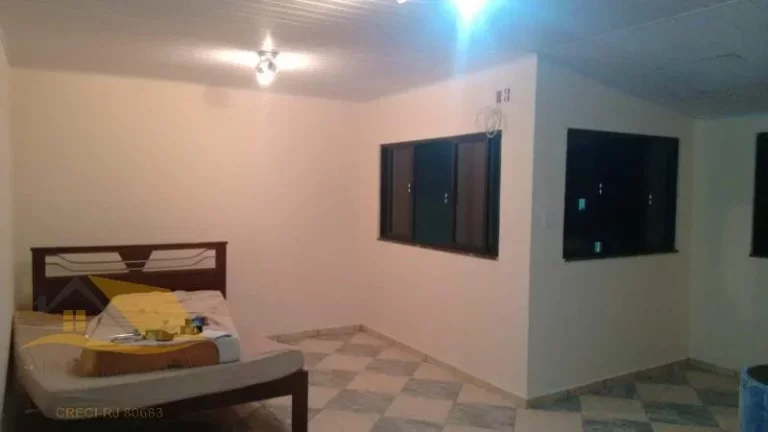 Imagem Vendo Casa na Chácara do Paraiso, rua do Moinho com 1 Quarto e Quintal
