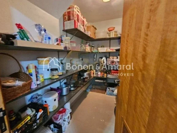 Imagem Excelente casa, espaçosa, construção sólida, com telhado novo, ideal para quem procura conforto ...
