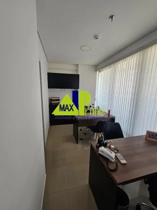 Imagem Sala Comercial de Alto Padrão no Coração de São Caetano do Sul - 44m², 1 Vaga e 1 Banheiro!