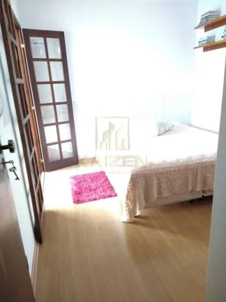 Imagem Casa com Edicula Sobradada Vista Verde