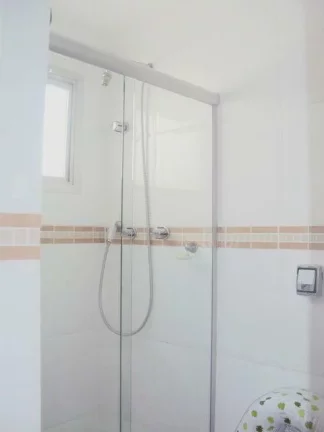 Imagem Praia de Astúrias, 30 m do Mar, Reformado, 2 garagens, 140 m² de área útil, 100 m da Praia de Pitangueiras, Linda Vista ao Mar.