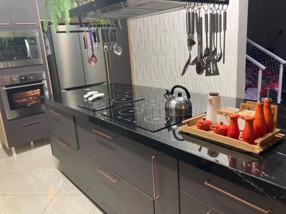 Imagem Sobrado com 3 dormitórios à venda, 271 m² por R$ 1.300.000,00 - Vila Áurea - Poá/SP