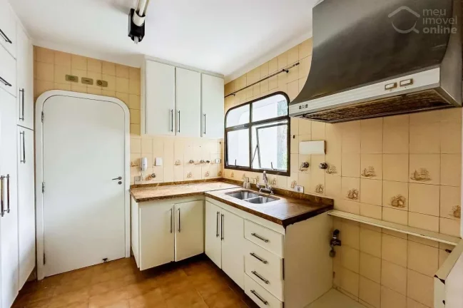 Imagem Apartamento com 216m2, 3 suítes e 3 vagas à venda em Perdizes, São Paulo