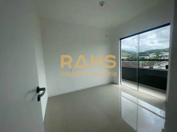 Imagem Apartamento com 2 quartos à venda no Bairro Iririú em Joinville - SC, por R$ 265.000,00. Ótimo ap...