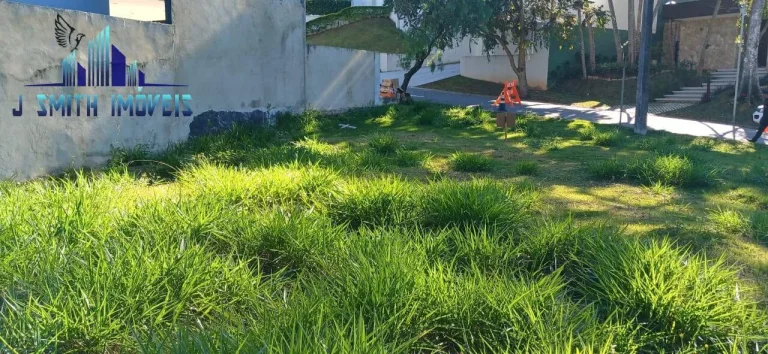 Imagem TERRENO 582m². COND. ALTO PADRÃO, VIZINHO DO SHOPPING GRANJA VIANA