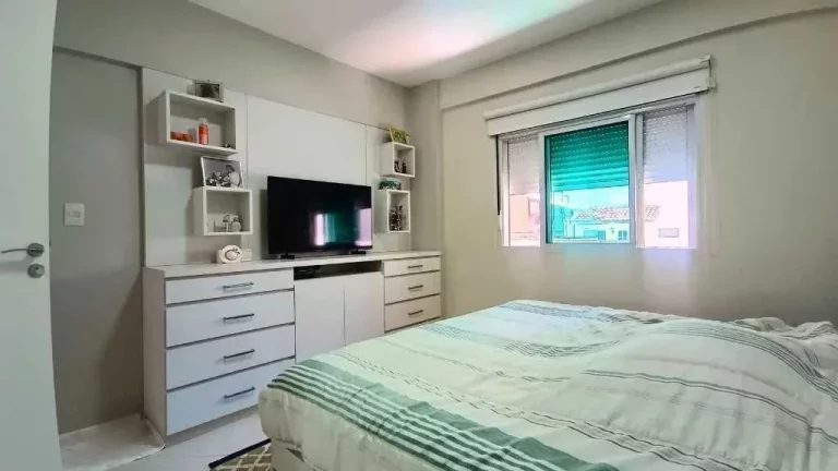 Imagem Apartamento diferenciado com 2 suítes e 2 vagas de garagem em Balneário Camboriú