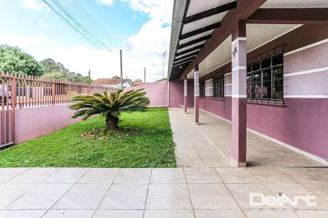 Imagem Excelente casa térrea com uma generosa metragem de R$ 160,00m2 aproximadamente - em alvenaria, localizada a próxima também a panificadoras, mercados,