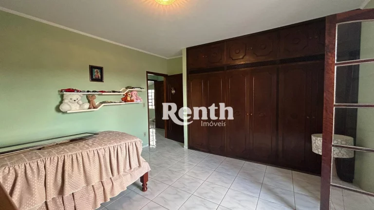 Imagem Casa com 2 suítes para alugar, 210 m² por R$ 3.350/mês - Centro - Rio Claro/SP