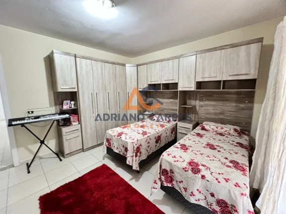 Imagem ALUGUEL ANUAL - Casa com 3 quartos sendo 1 suíte, mobiliada, sacada com churrasqueira, muito bem localizada na Praia de Gravatá em Navegantes- SC