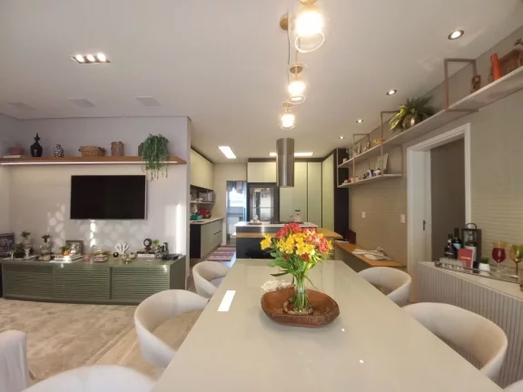 Imagem Apartamento Alto Padrão à venda com 3 suítes e Varanda Gourmet no Embaré de Santos/SP