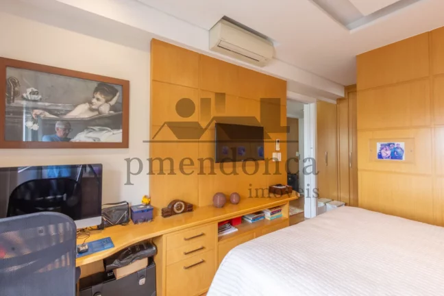 Imagem Apartamento em Perdizes com 03 suítes e 04 vagas, 166m²