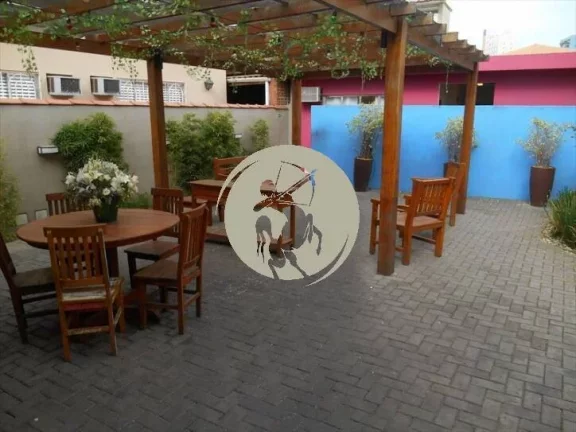 Imagem PONTO COMERCIAL RESTAURANTE, FATURA EM TORNO DE 80.000,00 EM 1 TURNO DEIXA 10.000,00 8 FUNCIONÁRIOS...