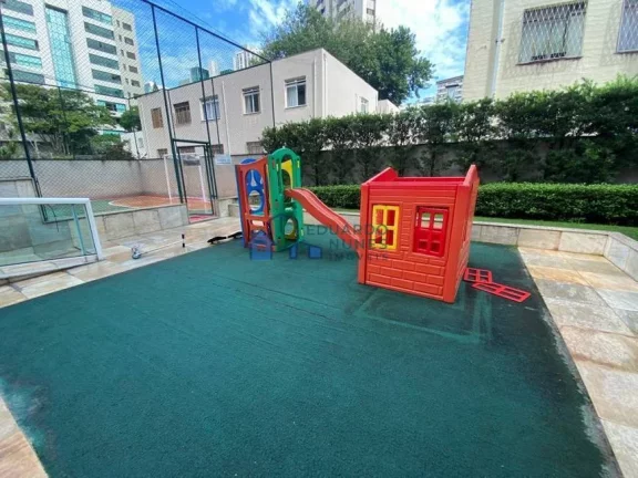 Imagem APARTAMENTO COM 191 M², 04 QUARTOS, 05 VAGAS DE GARAGEM NO SION.