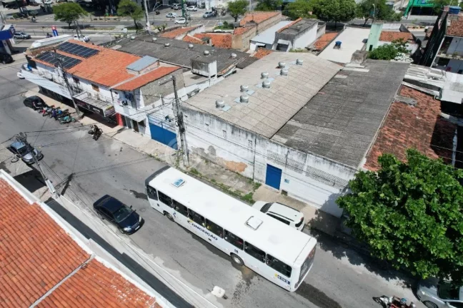 Imagem Excelente Prédio Comercial ( 2 Galpão) no Alecrim - 1.043m²