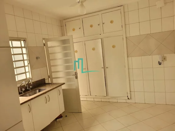 Imagem EXCELENTE CASA DISPONIVEL A VENDA NO CENTRO DE FRANCA-SP