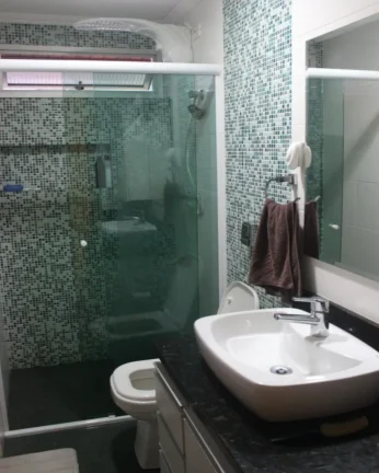 Imagem Imperdível oportunidade de investimento em Guarujá-SP: Apartamento de 3 quartos, 1 suíte, 2 salas, 3 banheiros, 2 vagas de garagem, 111,00 m² na Pitangueiras.