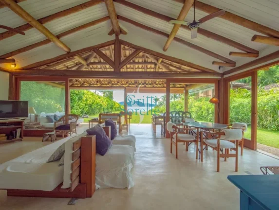 Imagem Casa Térrea à Venda em Condomínio na Praia Dura - Ubatuba/SP.