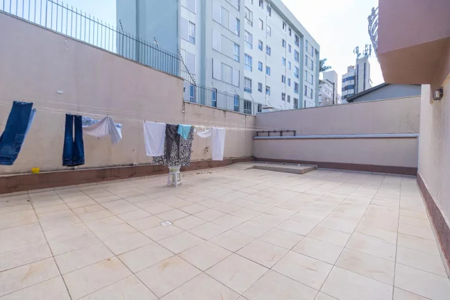 Imagem Apartamento de 3 quartos no bairro Água Verde