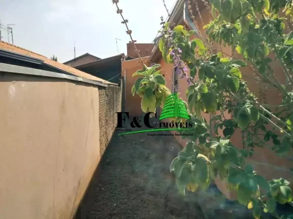 Imagem Casa para Venda em Limeira, Parque Residencial Aeroporto, 3 dormitórios, 2 banheiros, 9 vagas