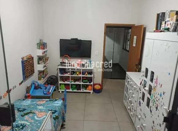 Imagem Ótima casa no Jardim Neman Sahyun com 3 quartos sendo 01 suíte, sala, cozinha americana, banheiro social, com 155 metros de construção.