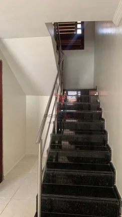 Imagem Casa em condomínio fechado em Ponta Negra, Natal. 3 Quartos,2 Suítes, varanda com jardim