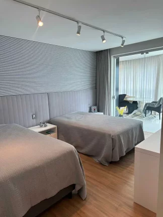 Imagem Apartamento com 4 suítes e 4 vagas de garagem em Itajaí/SC