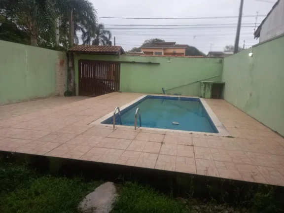 Imagem Casa para Venda em Itanhaém, Balneário Califórnia, 2 dormitórios, 2 suítes, 2 banheiros, 4 vagas