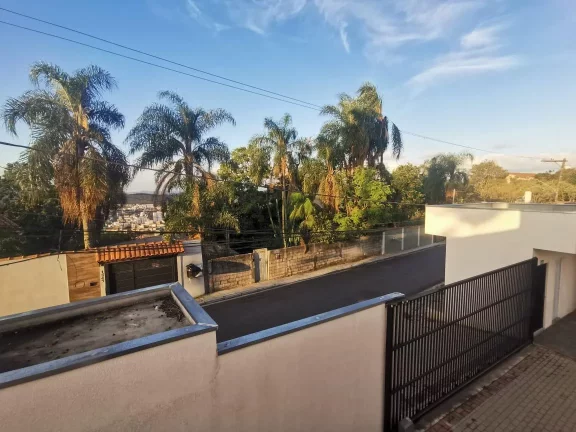 Imagem Casas em Condomínio Fechado no Alto dos Ipês - Cajamar/SP