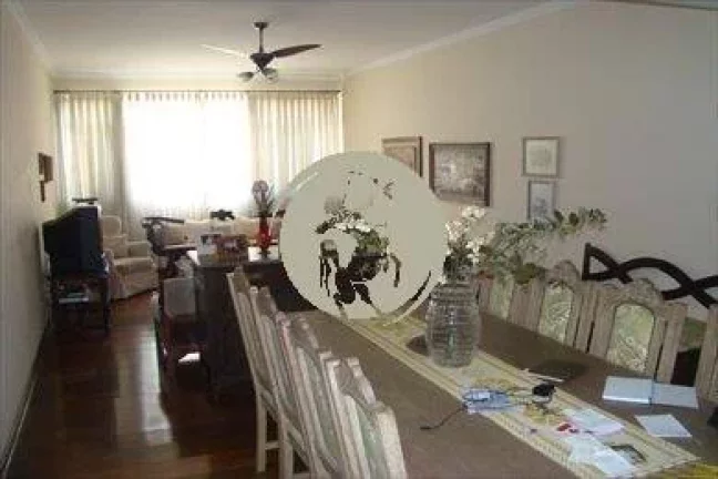 Imagem GARAGEM FECHADA