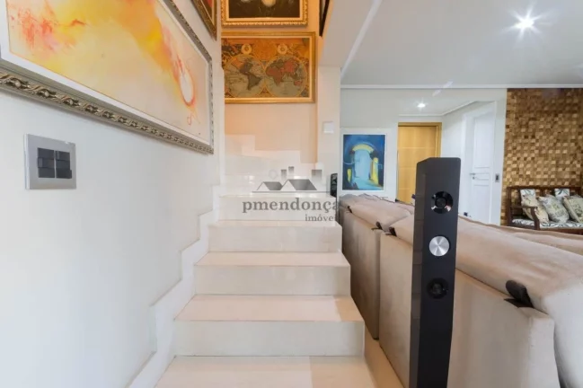 Imagem Apartamento reformado nas Perdizes com 172m²