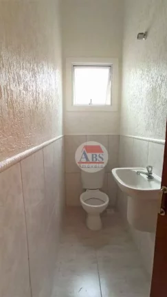 Imagem Ampla Casa Sobreposta Alta à venda, Vila Ponte Nova, Cubatão.