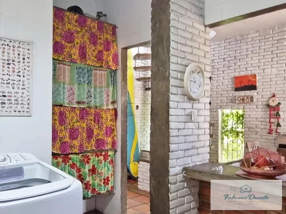 Imagem Casa com 3 dormitórios a venda no Itaguá !
