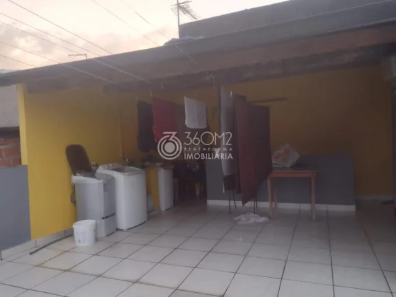 Imagem Sobrado para Venda em Carapicuíba / SP no bairro Parque Santa Teresa