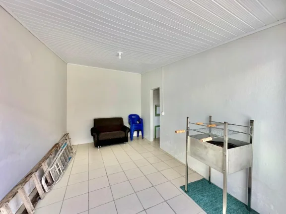 Imagem Casa 2 Dormitórios - Bairro Araçá