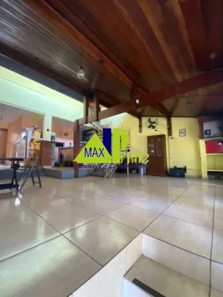 Imagem Salão Comercial de Alto Padrão para Locação na Penha de França, São Paulo-SP: 1 Sala, 3 Banheiros, 90m² de Área
