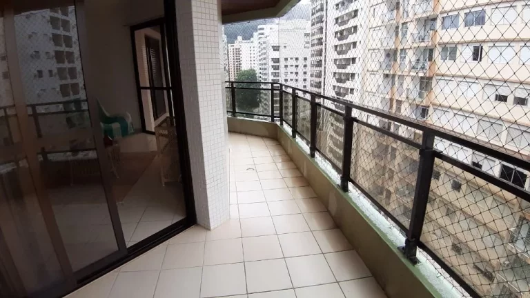 Imagem PITANGUEIRAS- UMA QUADRA DA PRA COM LINDA VISTA MAR , 02 VAGAS DE GARAGEM , MARAVILHOSA A´REA DE LAZER.