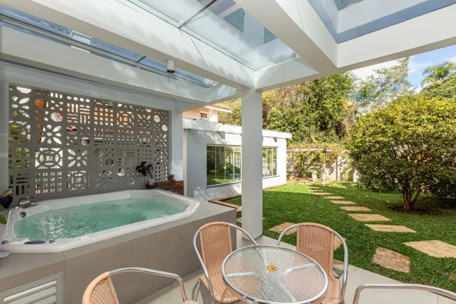 Imagem Casa à venda no Bom Retiro Curitiba