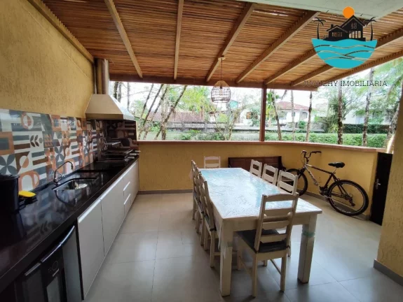 Imagem Aluguel de Temporada em Juquehy, casa com 3 dormitórios, sendo uma suíte, Pisina, A 300m da praia - Acomodação 8 pessoas | Juquehy Imobiliária