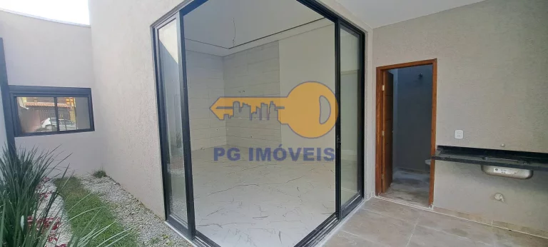 Imagem CASA COM 3 DORMITÓRIOS EM IPANEMA