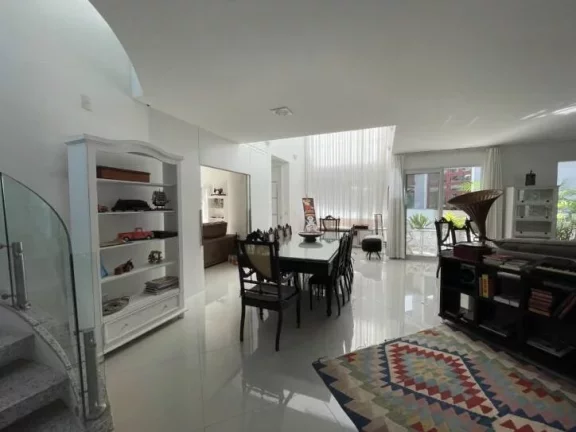 Imagem Casa com 4 dormitórios para alugar- Jurerê - Florianópolis/SC