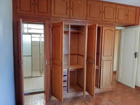 Imagem Apartamento para alugar em Barbacena, Centro, com 4 quartos